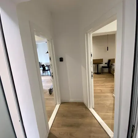 Tr Apartment *